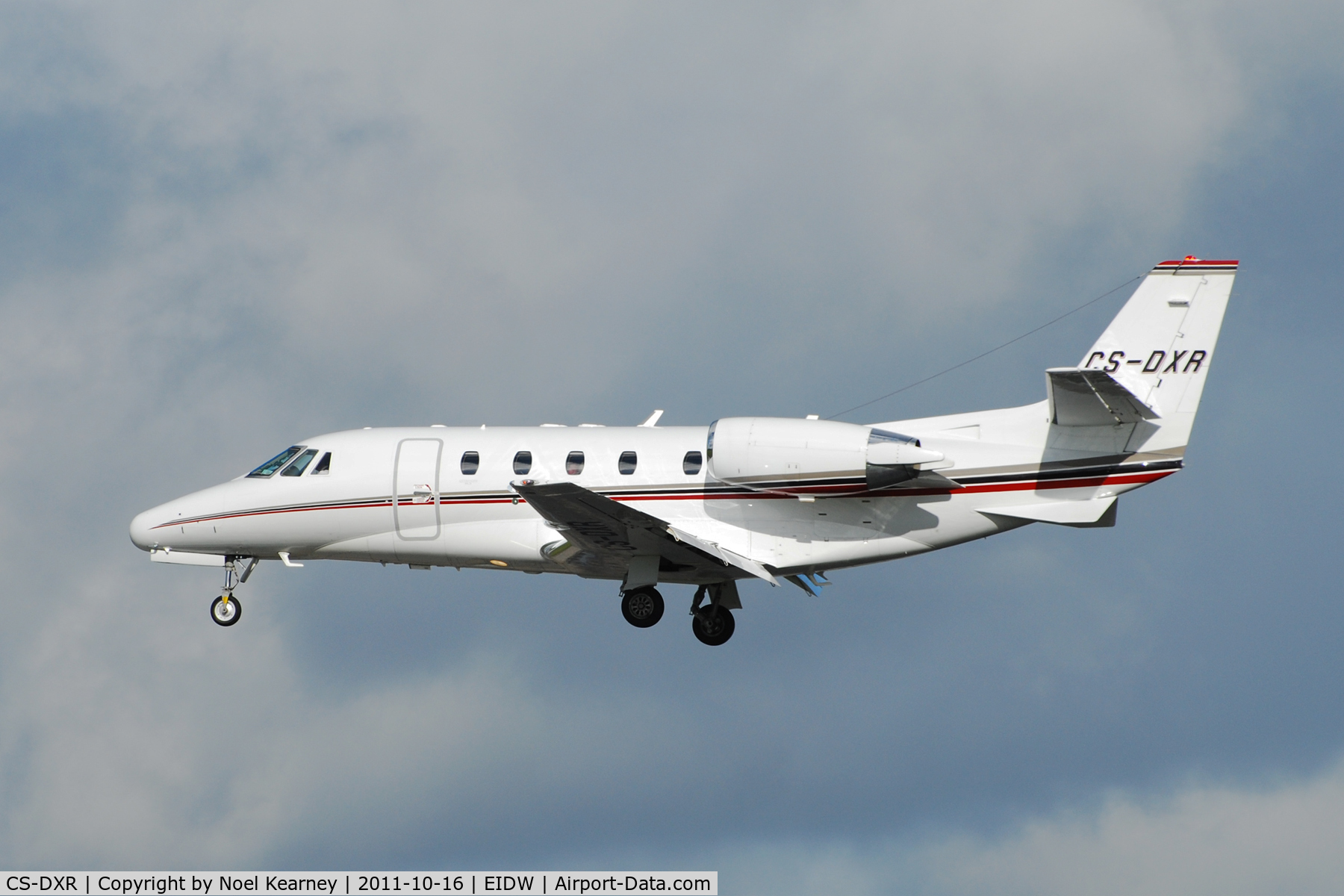 CS-DXR, 2007 Cessna 560 Citation Excel C/N 560-5748, Landing Rwy 28 at EIDW