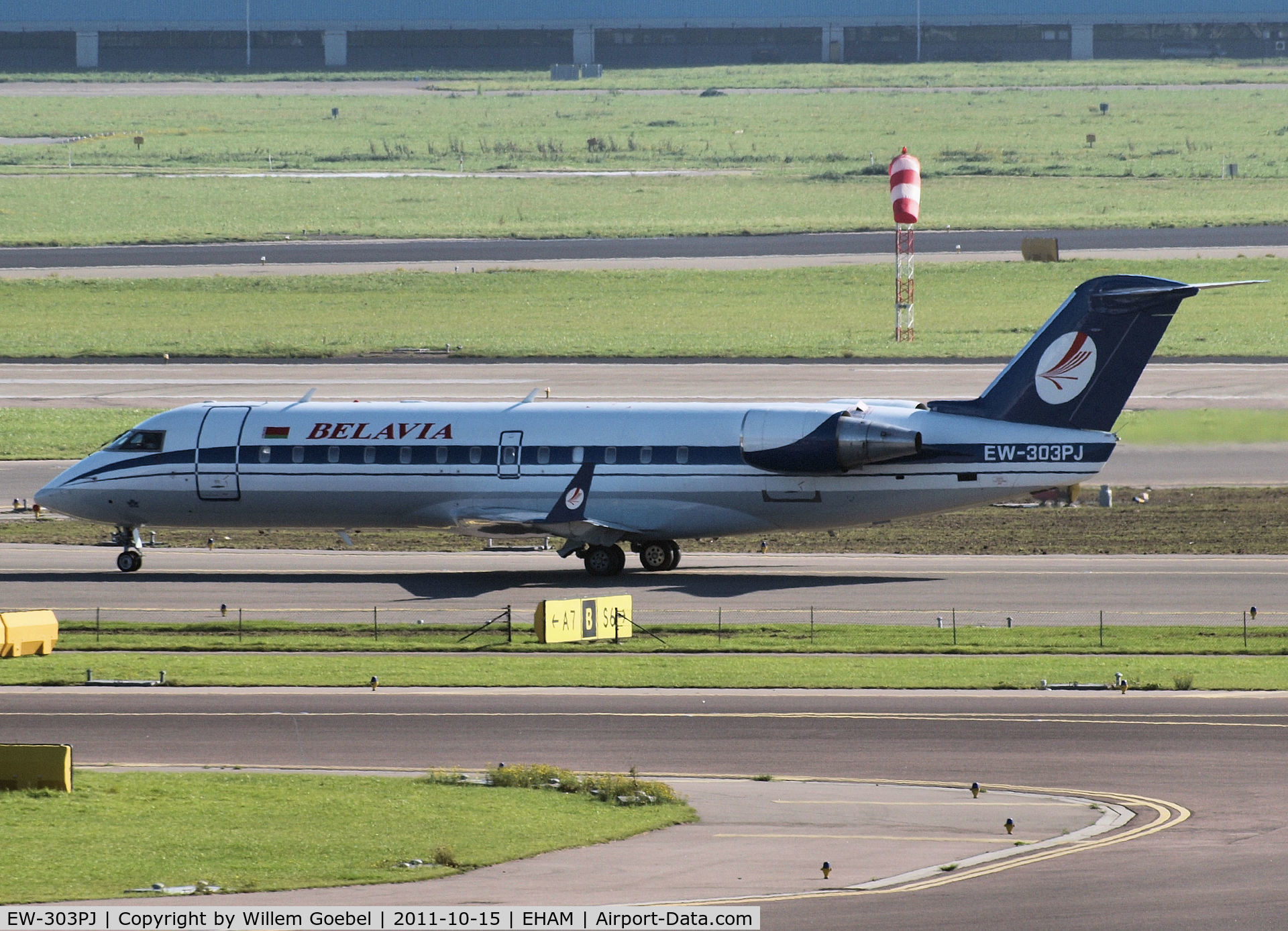 EW-303PJ, 2000 Canadair CRJ-200LR (CL-600-2B19) C/N 7436, Taxi to the runway of Schiphol Airport