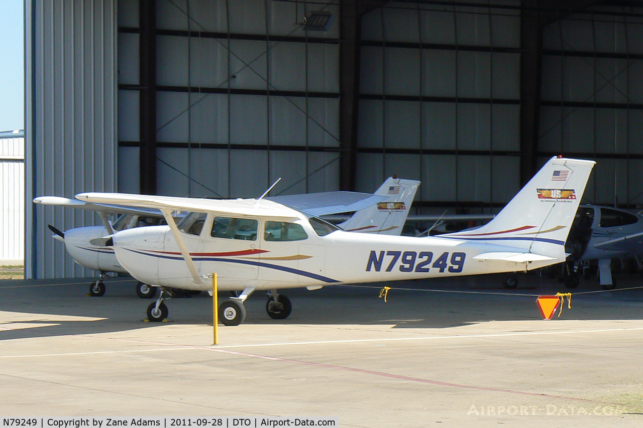 N79249, 1969 Cessna 172K Skyhawk C/N 17257997, At Denton Municipal Airport