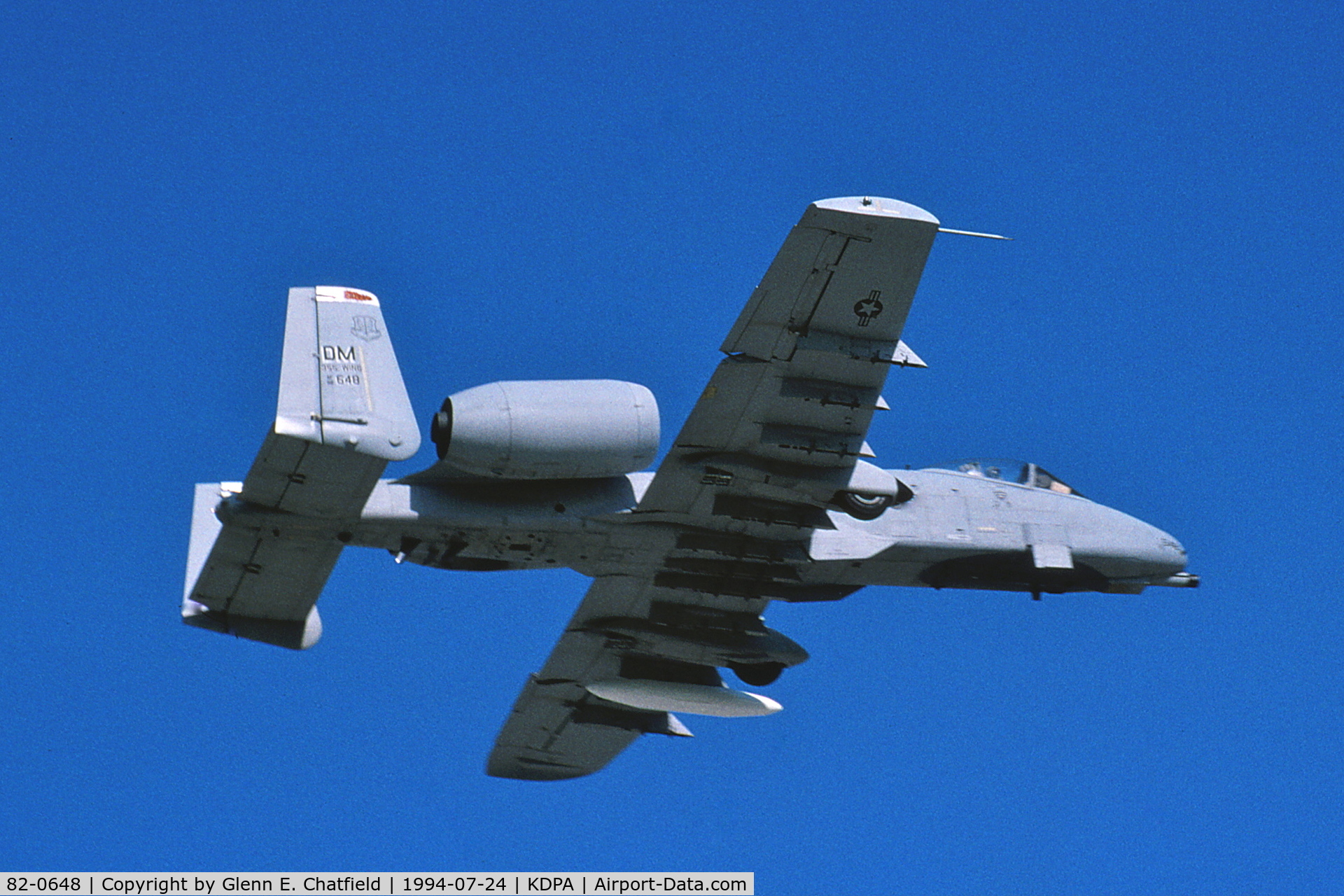 82-0648, 1982 Fairchild Republic A-10C Thunderbolt II C/N A10-0696, Overflying Runway 1L