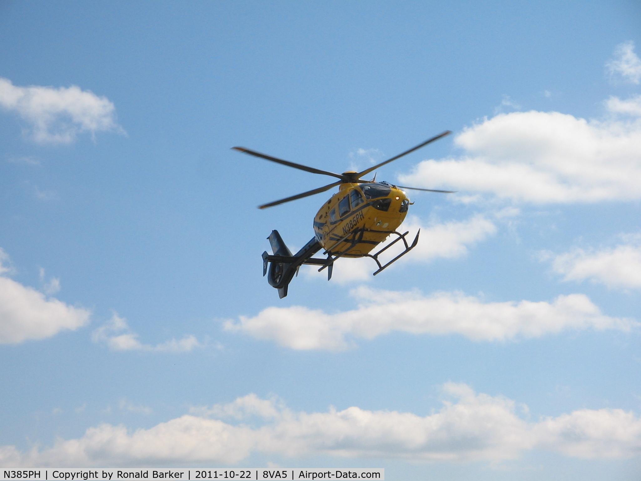 N385PH, 2008 Eurocopter EC-135P-2+ C/N 0670, Arriving UVA Hospital