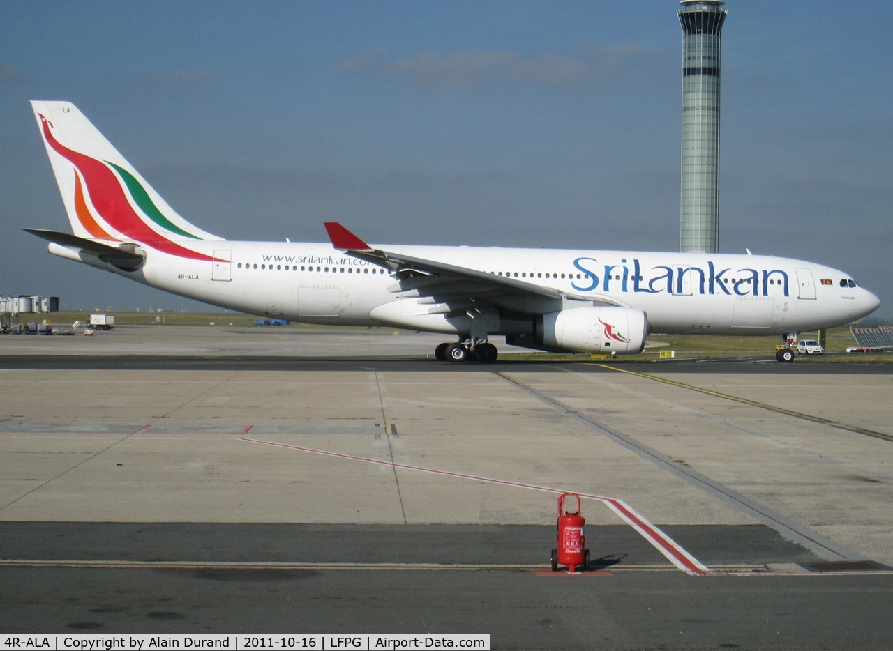 4R-ALA, 1999 Airbus A330-243 C/N 303, Substitution to the regular 343