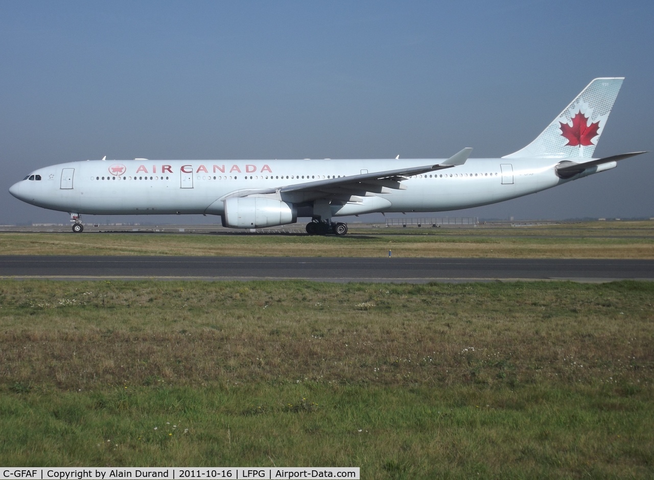 C-GFAF, 1999 Airbus A330-343 C/N 0277, As part of the winter schedules, AC replaced the 767-300 with the A330-300.