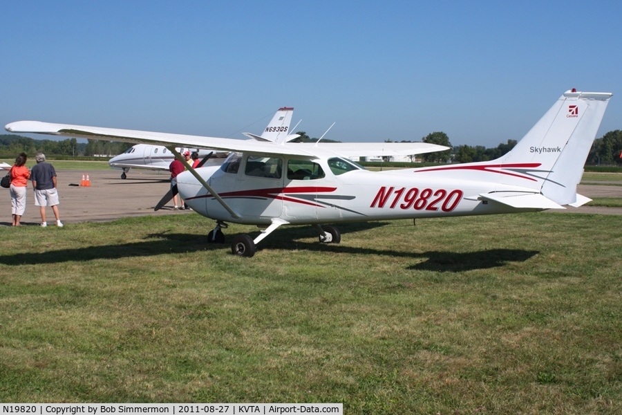 N19820, 1973 Cessna 172M Skyhawk C/N 17260783, At the EAA fly-in - Newark, Ohio