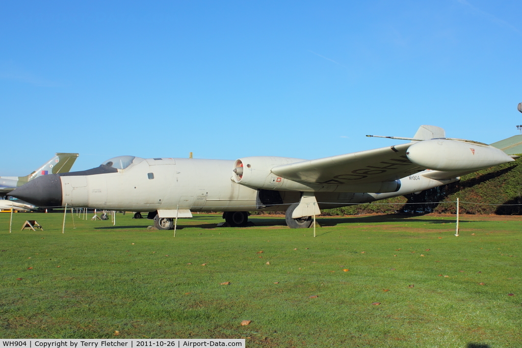 WH904, 1954 English Electric Canberra T.19 C/N SH1647, At Newark Air Museum in the UK