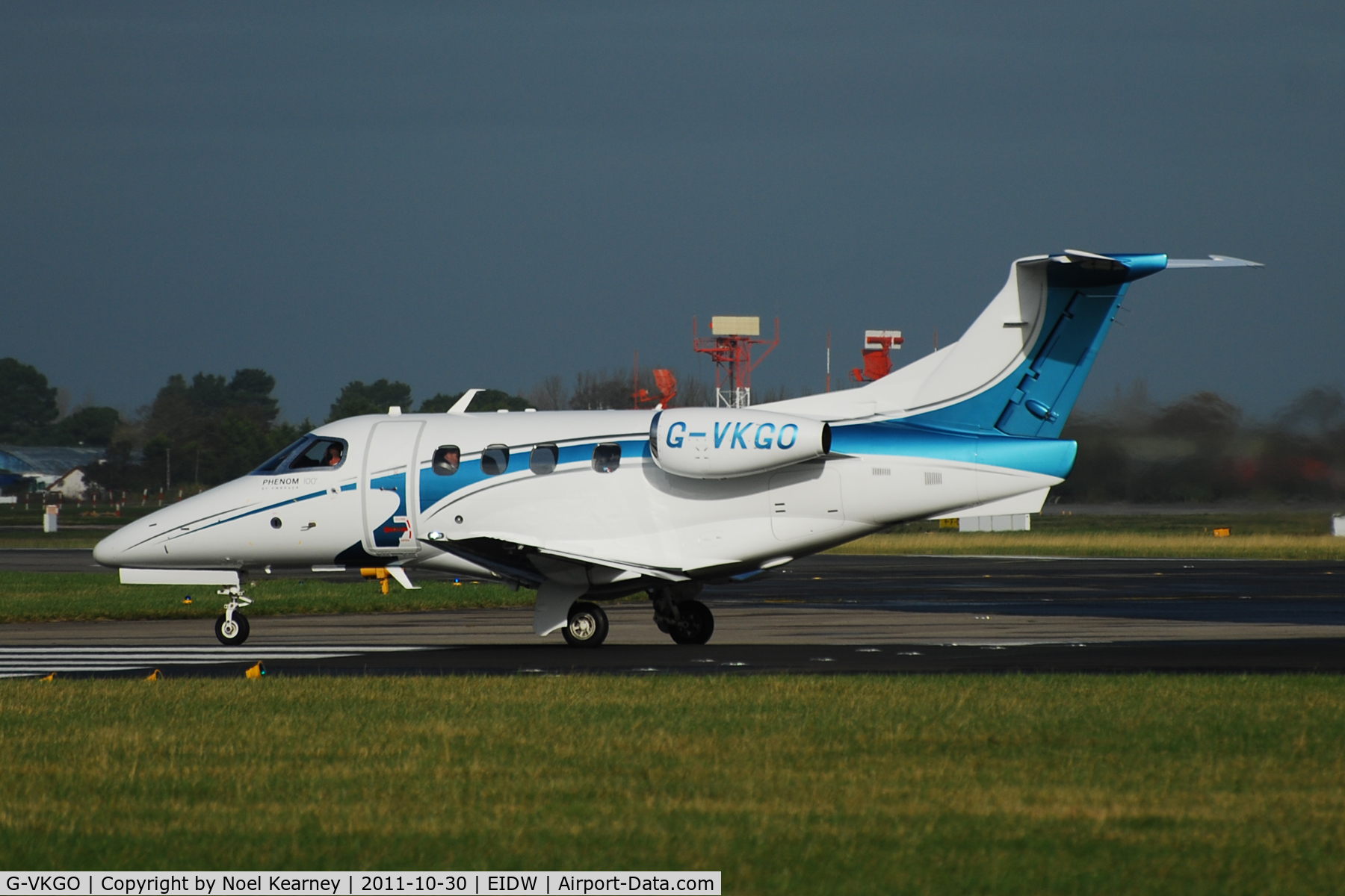 G-VKGO, 2010 Embraer EMB-500 Phenom 100 C/N 50000145, ex M-KICK. This Phenom is seen about to depart off Rwy 28 at EIDW.