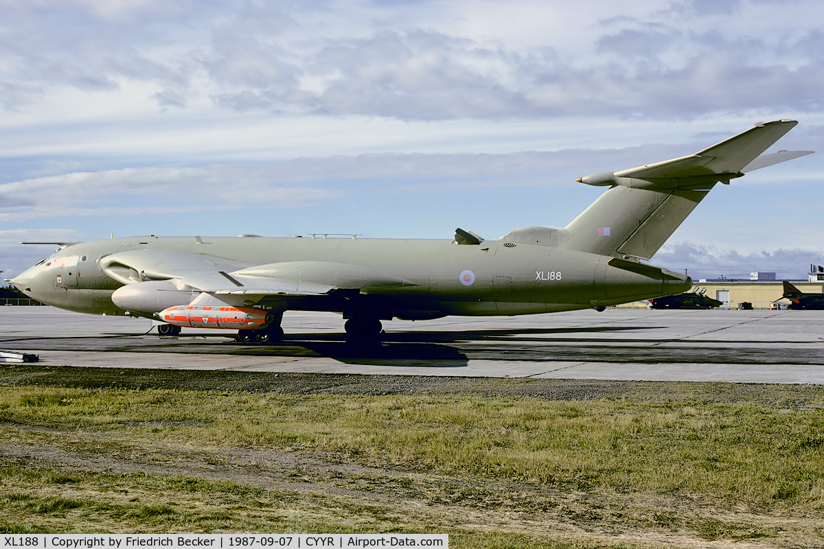 XL188, 1961 Handley Page Victor K.2 C/N HP80/69, parked at the apron