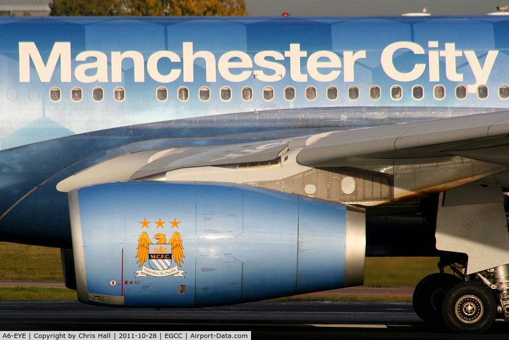 A6-EYE, 2005 Airbus A330-243 C/N 688, MCFC crest on the engine cover