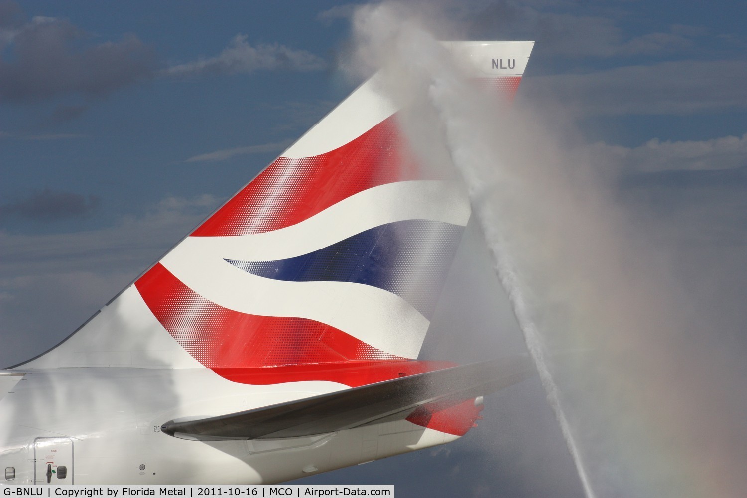 G-BNLU, 1992 Boeing 747-436 C/N 25406, British Airways Dreamflight water cannon salute