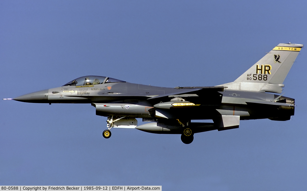 80-0588, 1980 General Dynamics F-16A Fighting Falcon C/N 61-309, on final