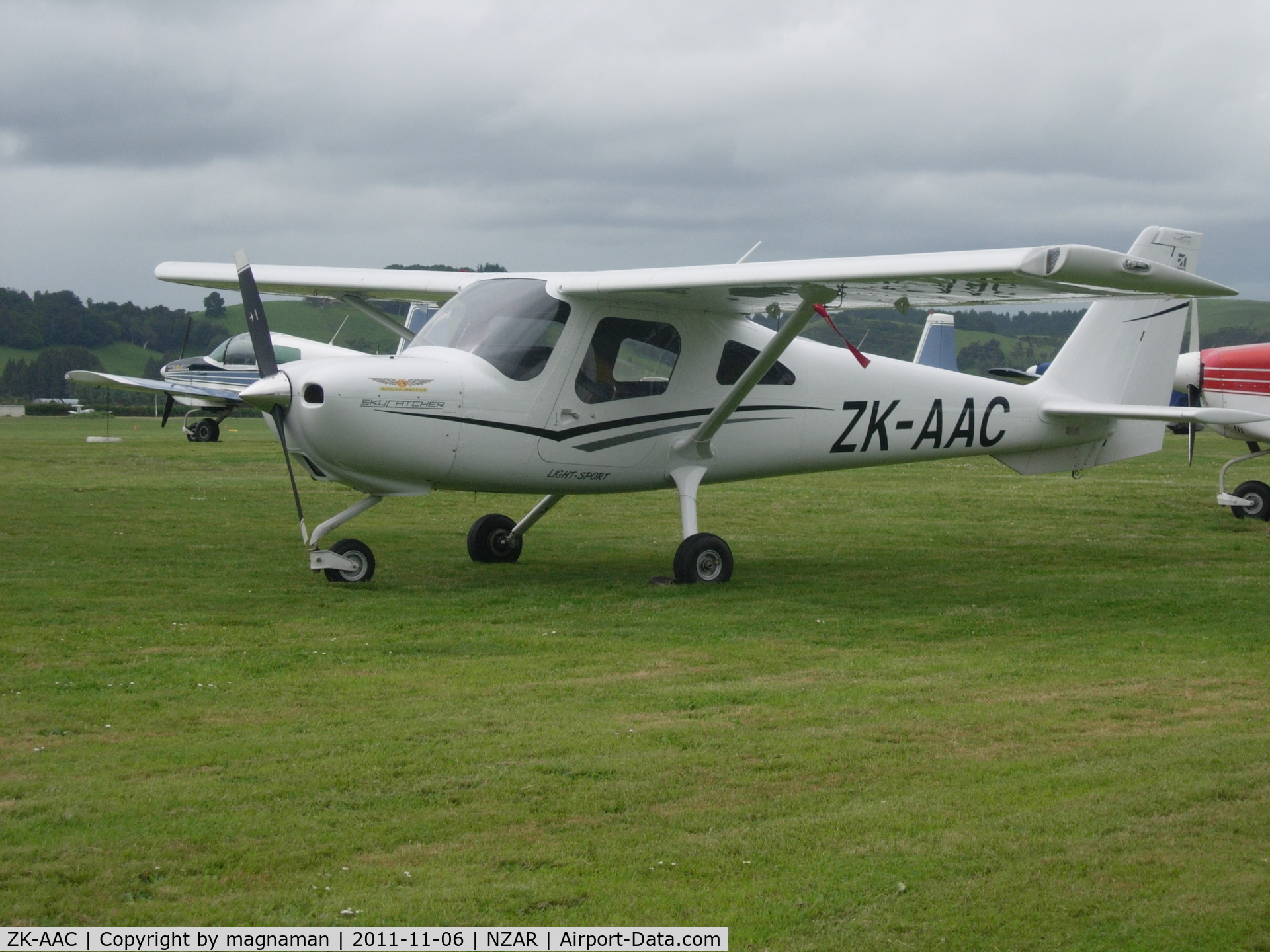 ZK-AAC, 2011 Cessna 162 Skycatcher C/N 16200060, On aero club grass apron at Ardmore.