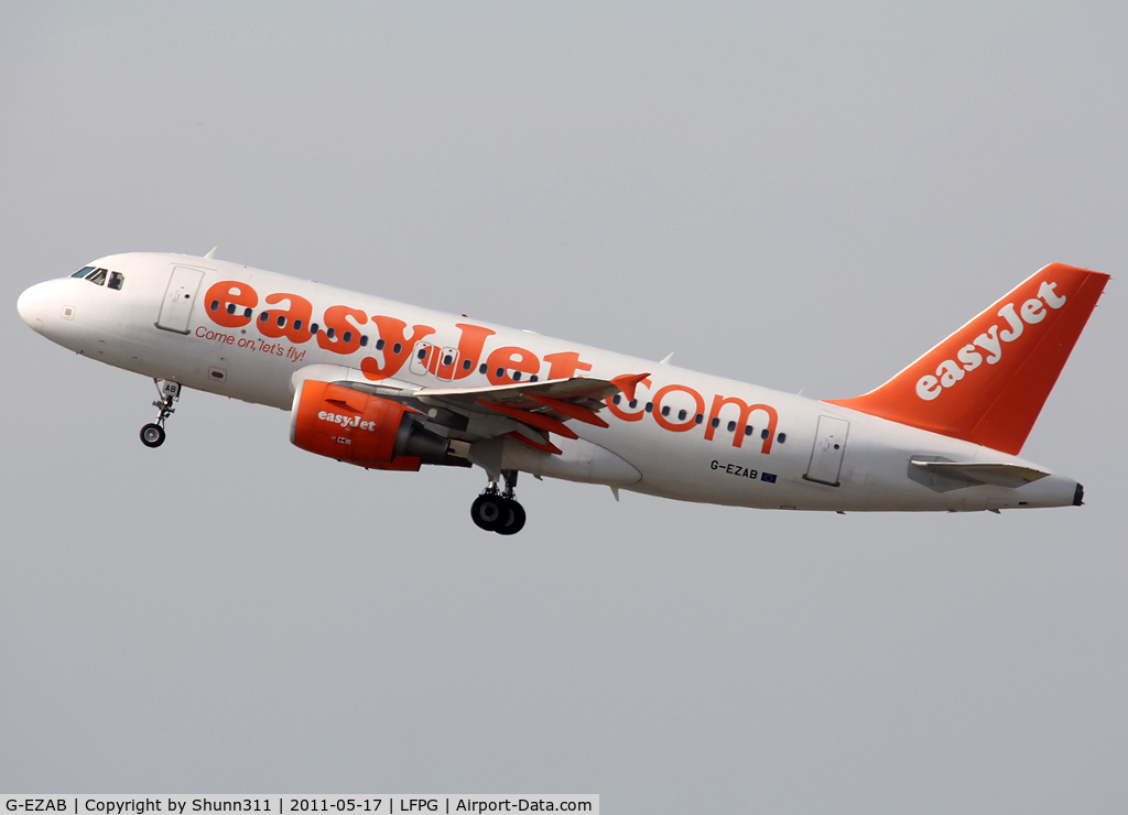 G-EZAB, 2006 Airbus A319-111 C/N 2681, On take off...