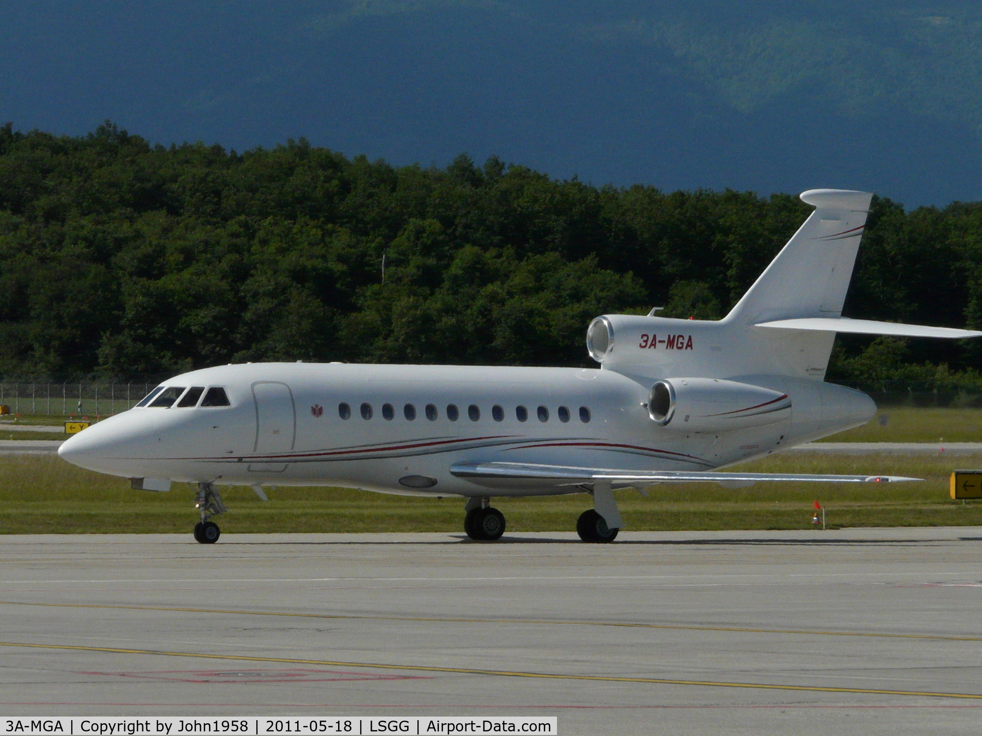 3A-MGA, 2013 Dassault Falcon 900EX C/N 195, Just arriving