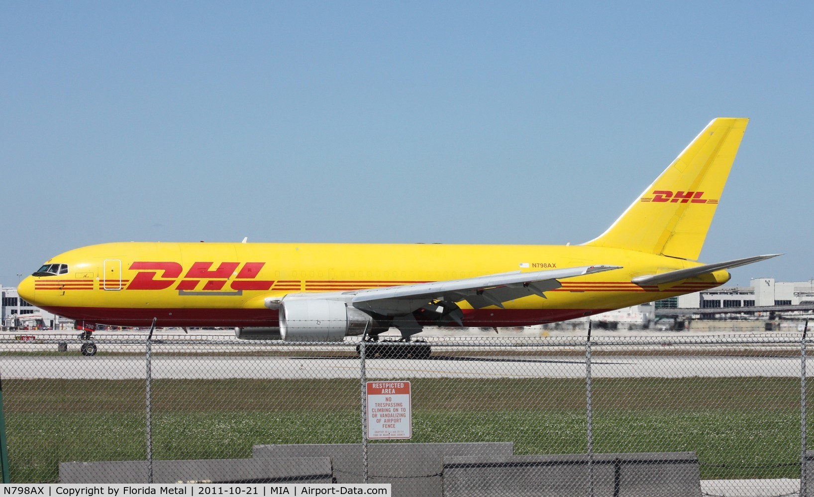 N798AX, 1986 Boeing 767-200 C/N 23431, DHL 767