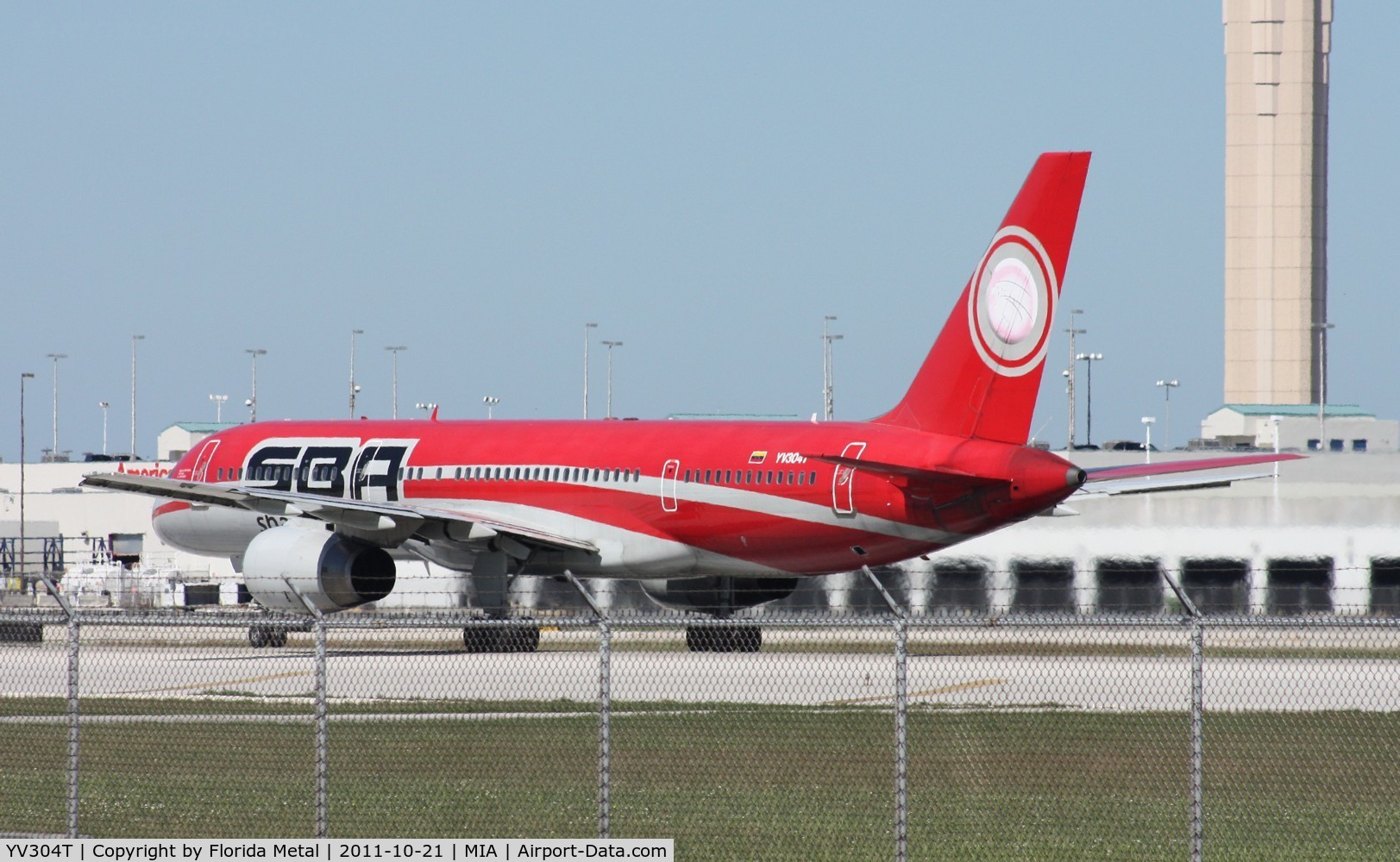 YV304T, Boeing 757-21B C/N 24714, Santa Barbara 757