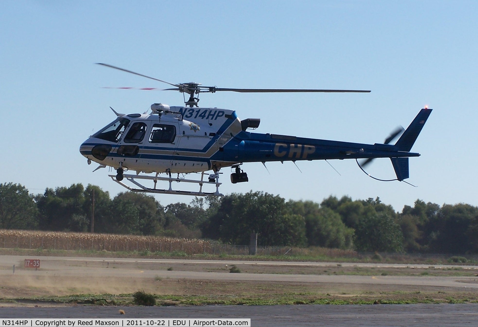 N314HP, 2000 Eurocopter AS-350B-3 Ecureuil Ecureuil C/N 3379, Departing EDU