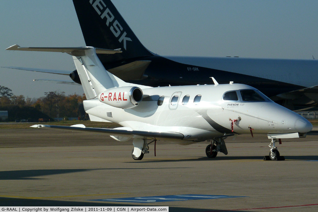 G-RAAL, 2010 Embraer EMB-500 Phenom 100 C/N 50000151, visitor