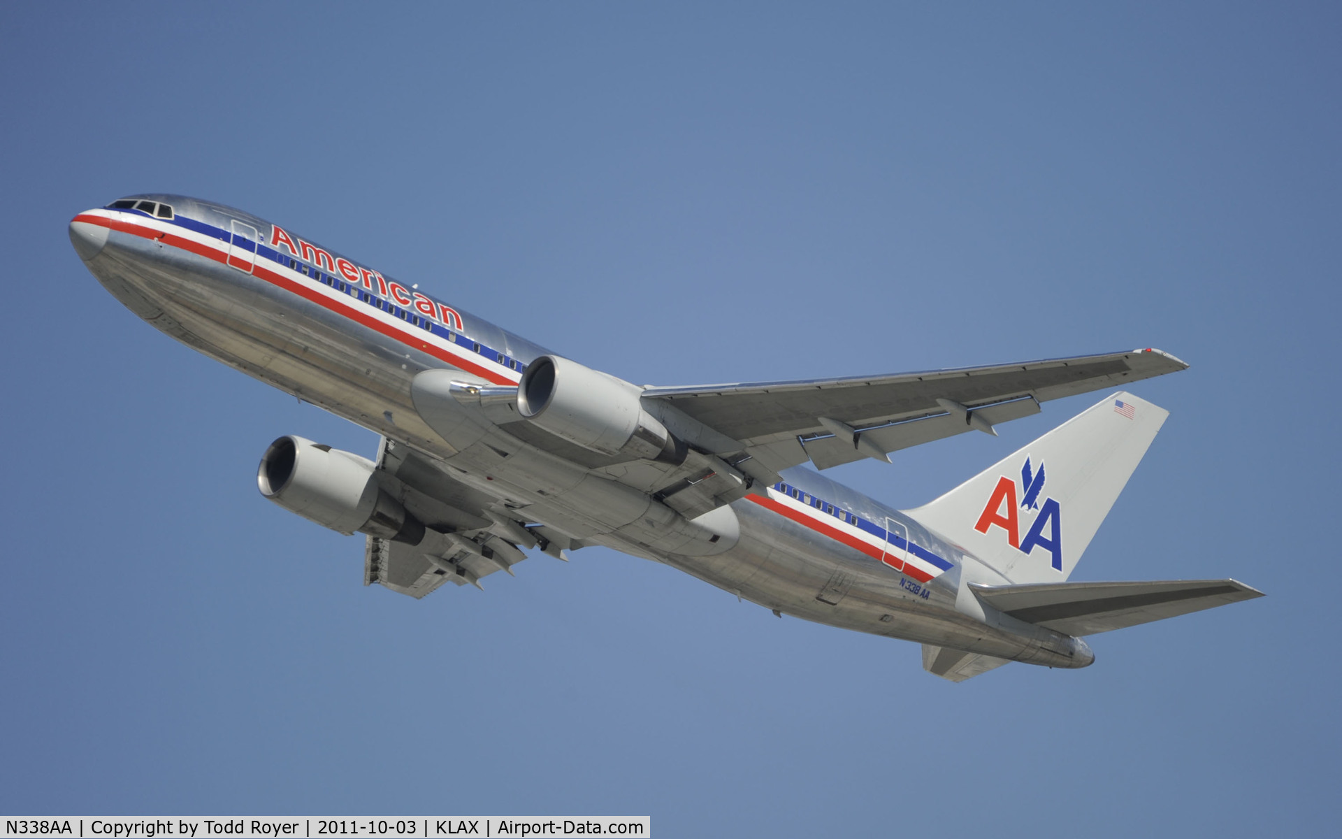 N338AA, 1987 Boeing 767-223 C/N 22335, Departing LAX