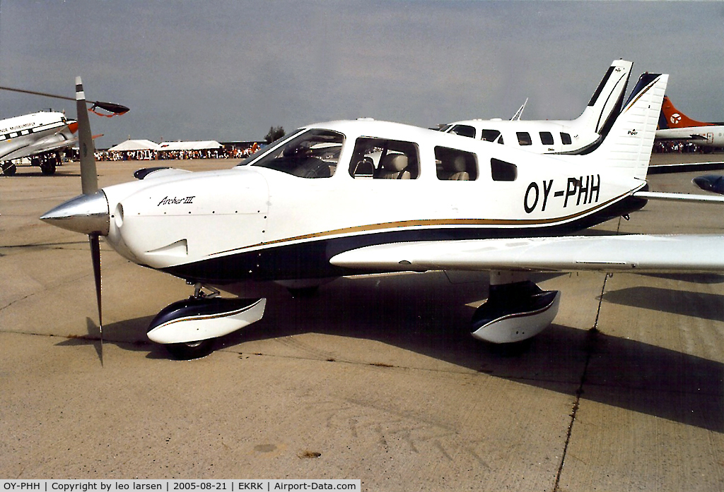 OY-PHH, 2005 Piper PA-28-181 Cherokee Archer III C/N 28-43614, Roskilde Air Show 21.8.05