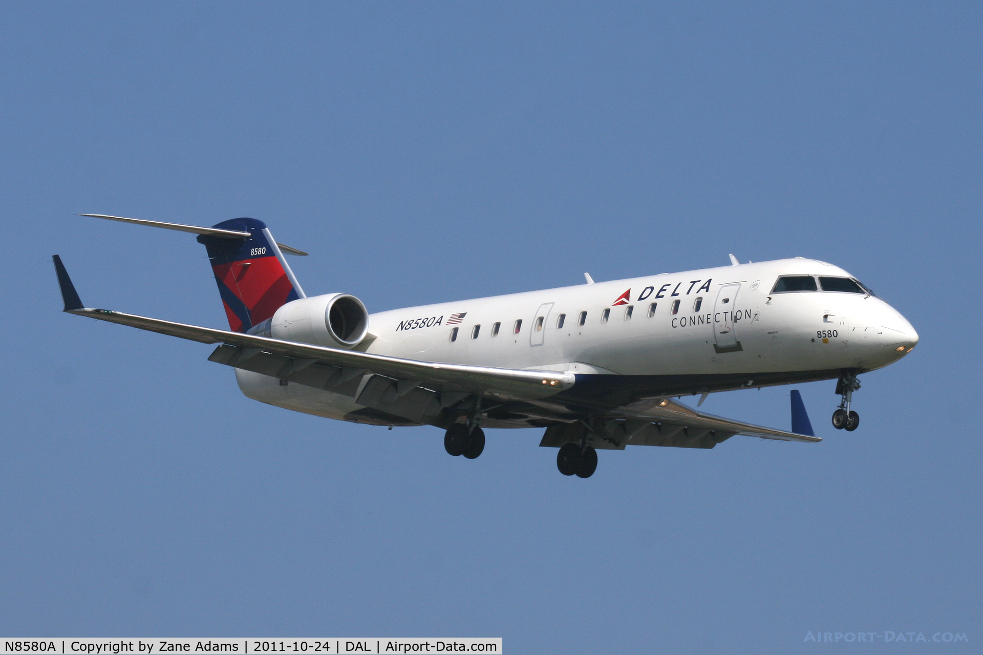 N8580A, 2001 Bombardier CRJ-200LR (CL-600-2B19) C/N 7580, At Dallas Love Field