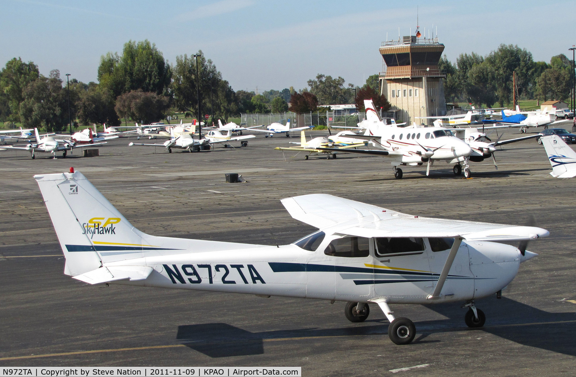 N972TA, 2002 Cessna 172S C/N 172S9171, Confluence Systems Consulting (San Jose, CA) 2002 Cessna 172S running-up engine @ Palo Alto, CA