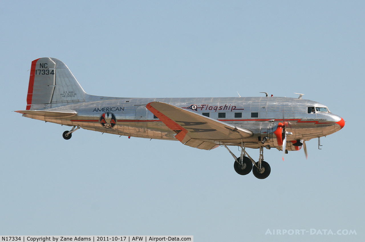 N17334, 1937 Douglas DC-3-178 C/N 1920, American Airlines' DC-3 landing at Alliance Airport - Fort Worth, TX