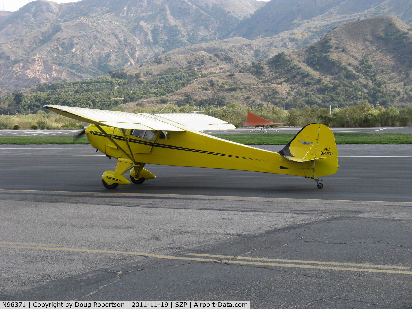 N96371, 1946 Taylorcraft BC12-D Traveler C/N 8671, 1946 Taylorcraft BC-12D TRAVELER, Continental A&C65 65 Hp, taxi