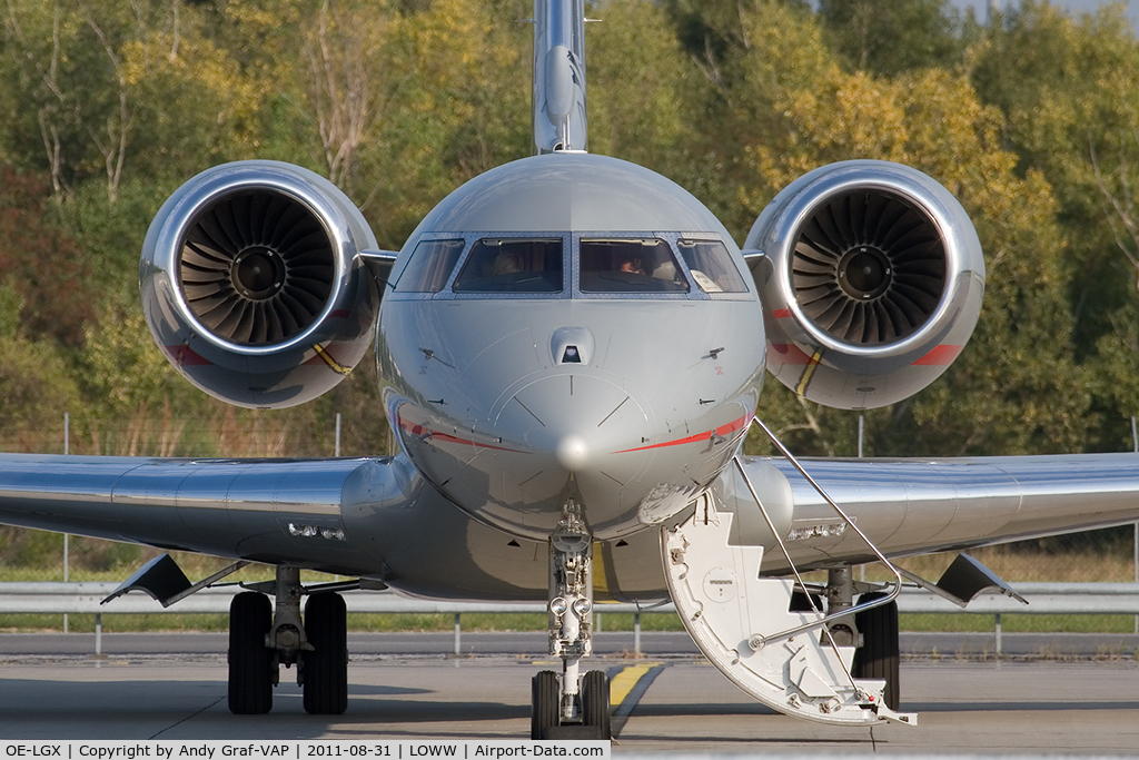 OE-LGX, 2008 Bombardier BD-700-1A10 Global Express C/N 9323, BD700