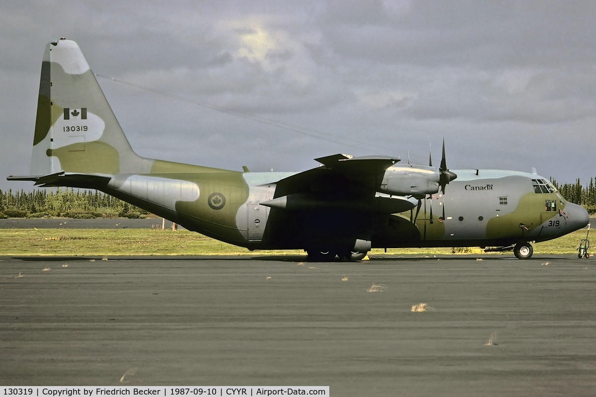 130319, 1965 Lockheed CC-130E Hercules C/N 382-4095, transient at Goose Bay