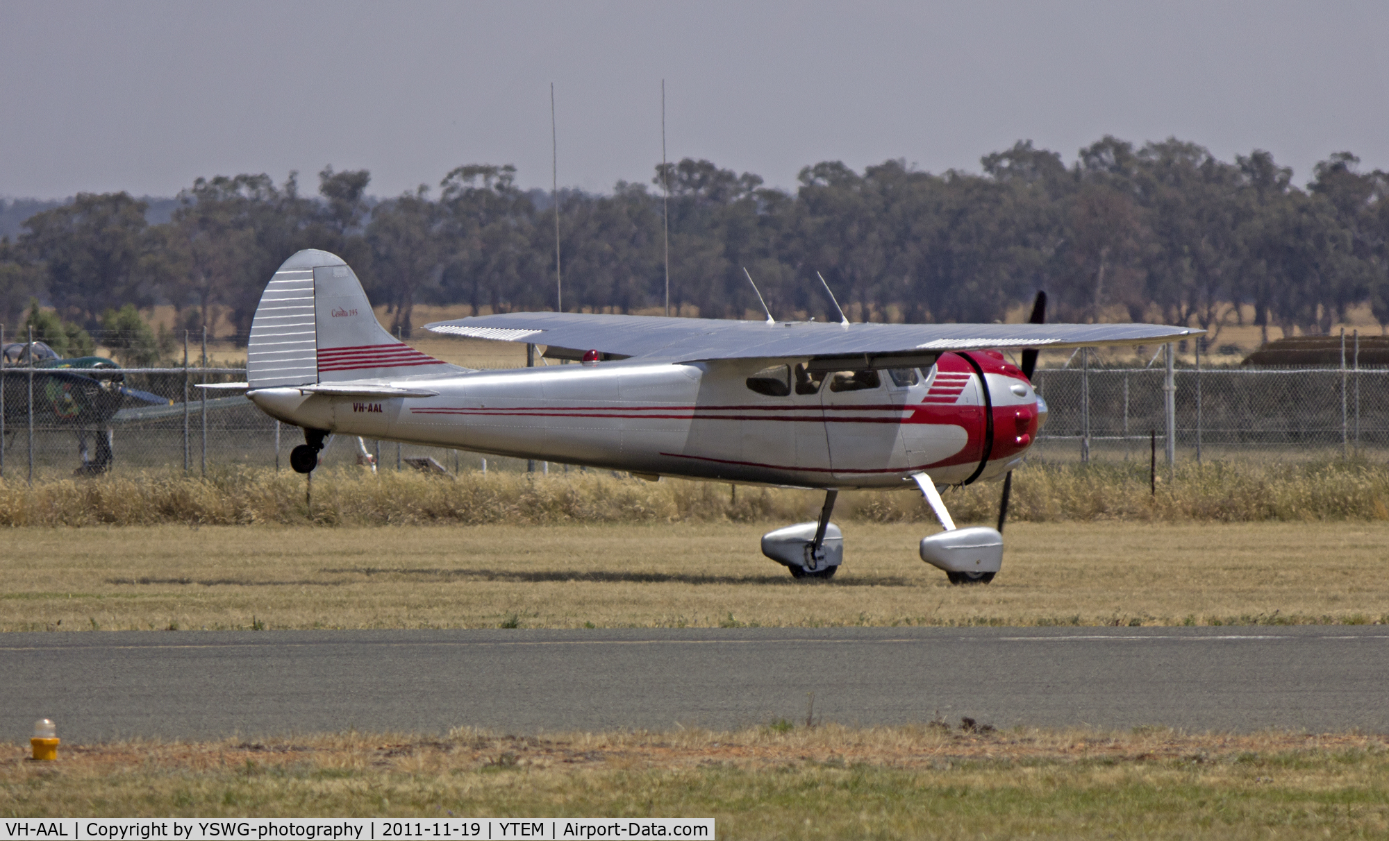 VH-AAL, 1948 Cessna 190 C/N 7129, 1948 Cessna 190 (VH-AAL) landing next to Runway 36 at Temora.