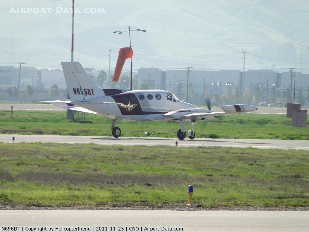 N696DT, 1973 Cessna 414 Chancellor Chancellor C/N 414-0370, Taking off westbound on runway 26R