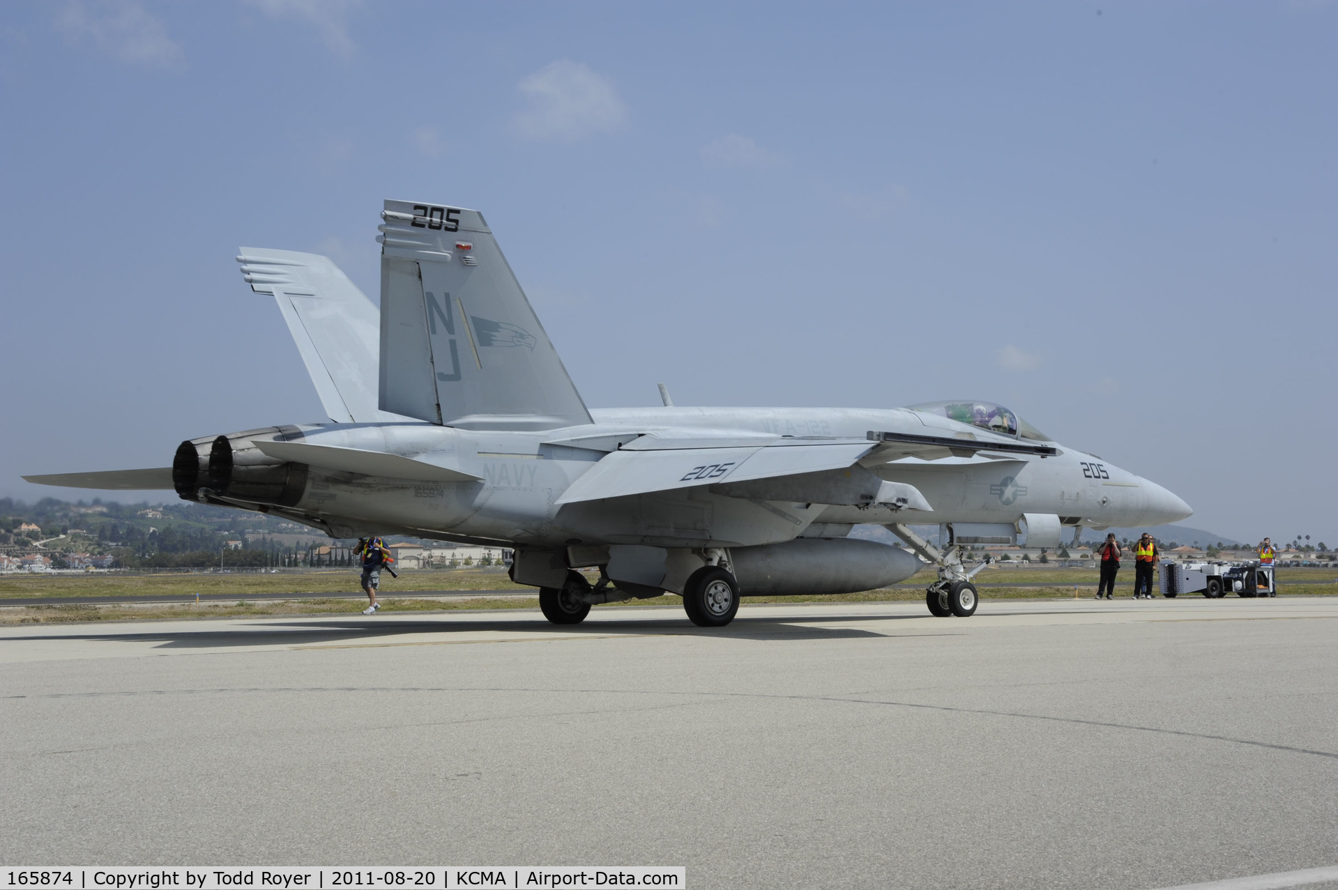 165874, Boeing F/A-18E Super Hornet C/N E050, Camarillo Airshow 2011