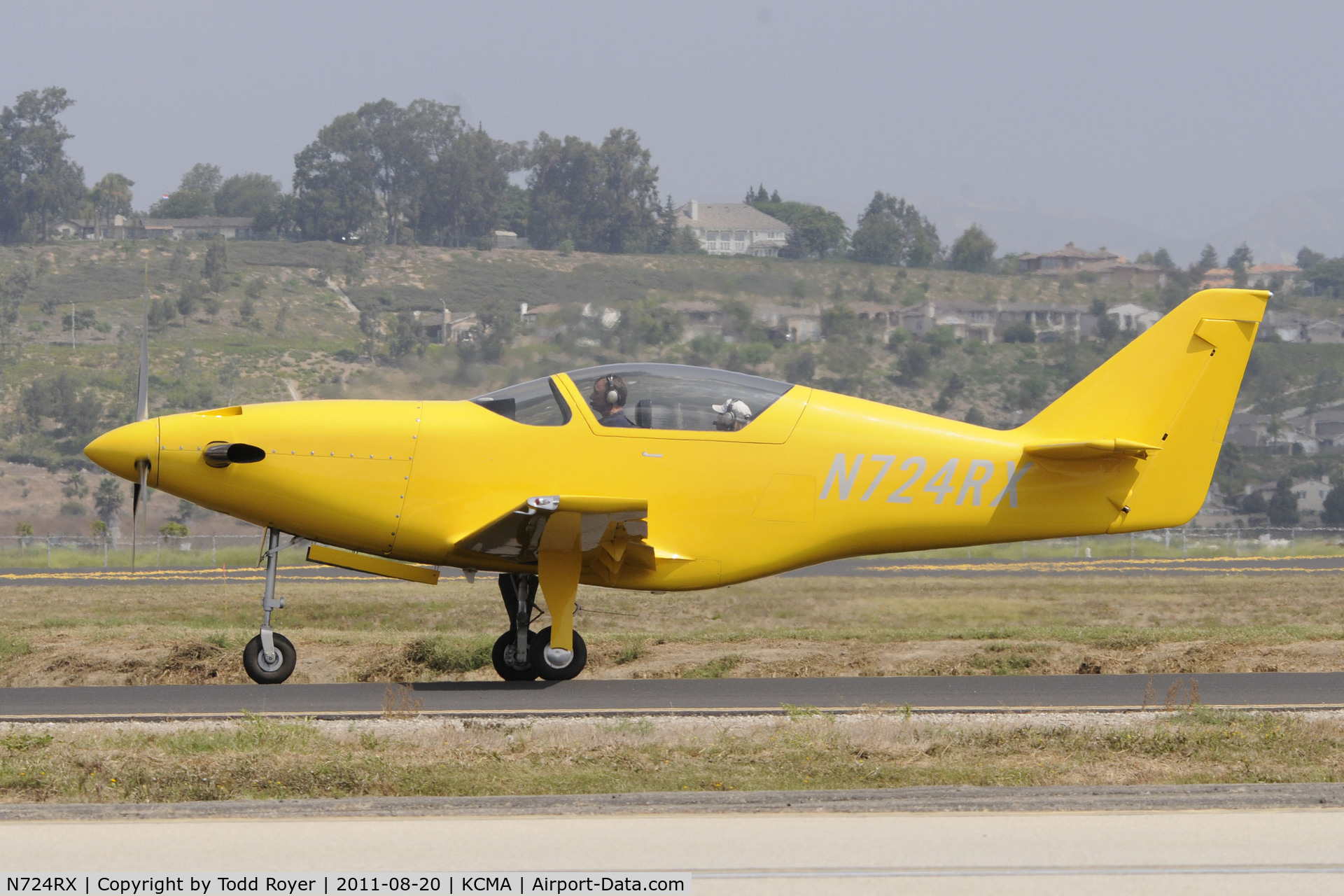 N724RX, 2006 Legend Aircraft Legend C/N 001, Taxi for departure