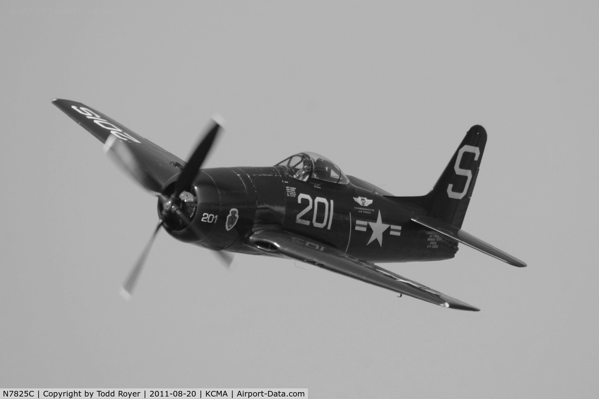 N7825C, 1948 Grumman F8F-2 (G58) Bearcat C/N D.1227, Camarillo Airshow 2011