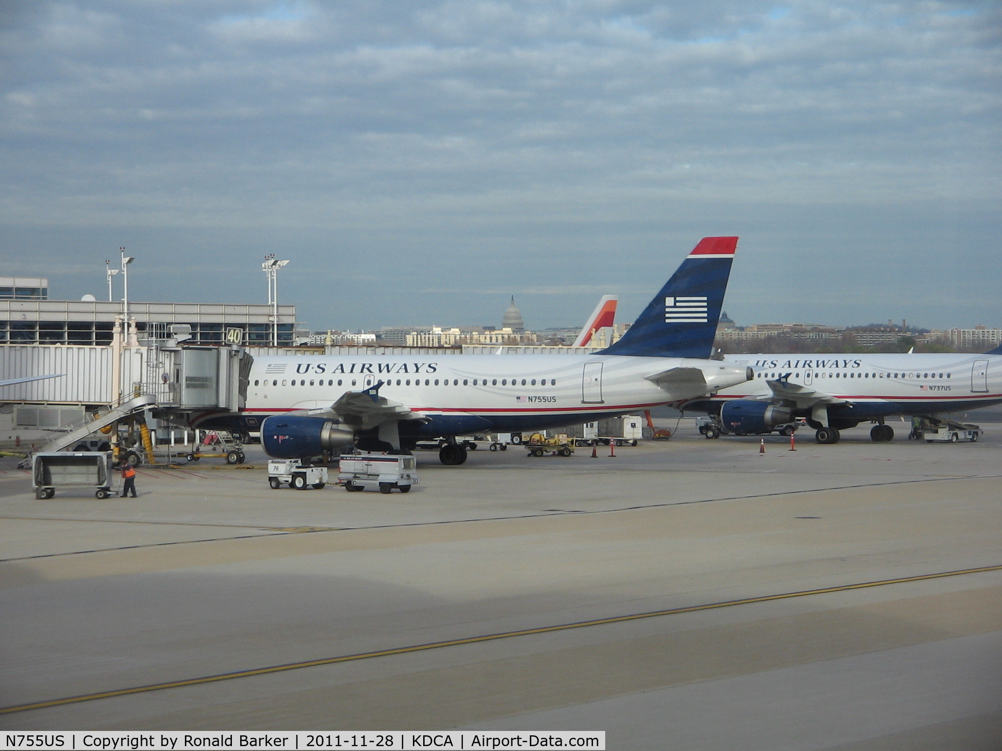 N755US, 2000 Airbus A319-112 C/N 1331, DCA, VA