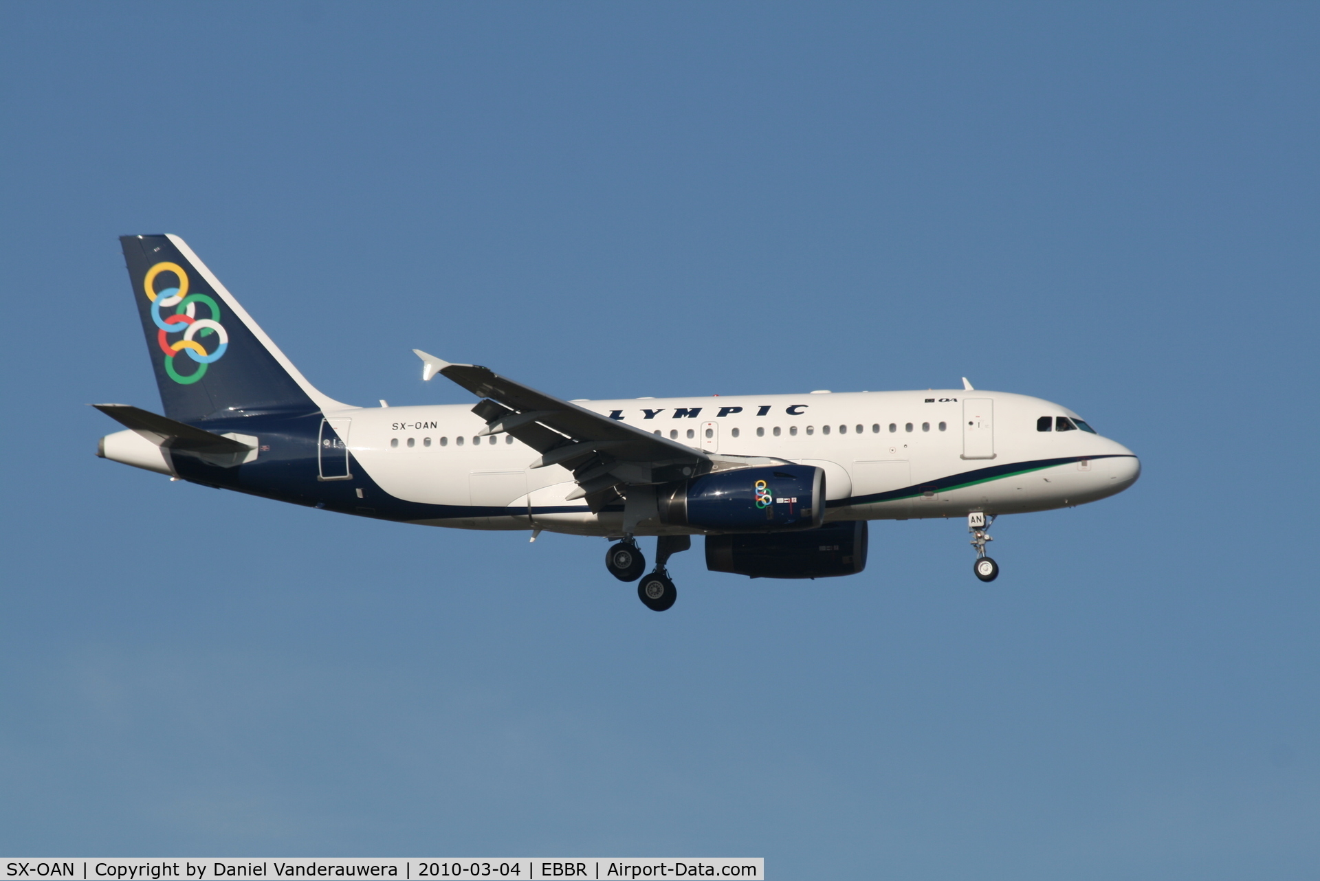 SX-OAN, 2002 Airbus A319-133LR C/N 1727, Arrival of flight OA145 to RWY 02