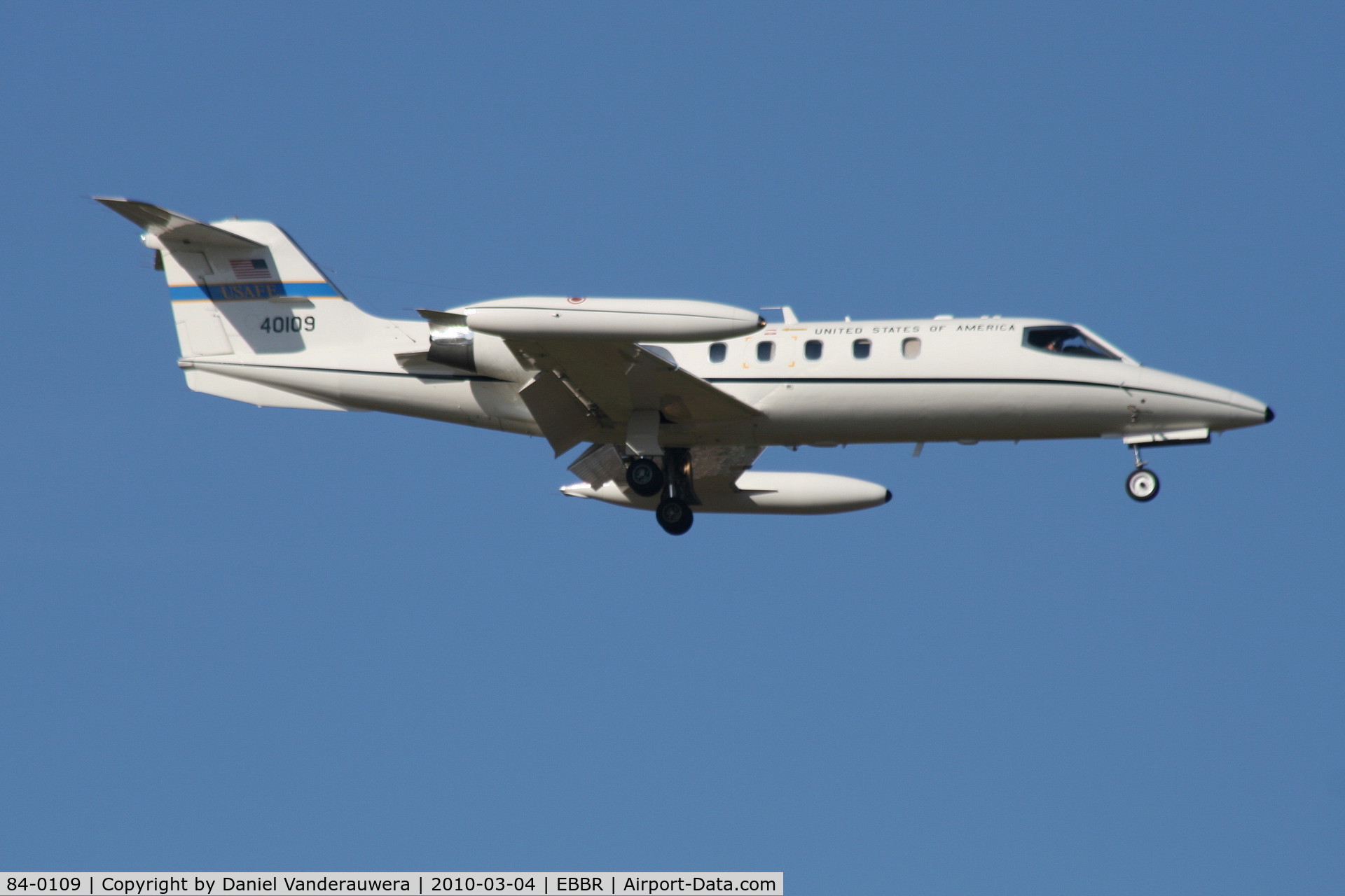 84-0109, 1984 Gates Learjet C-21A C/N 35A-555, Arrival to RWY 02