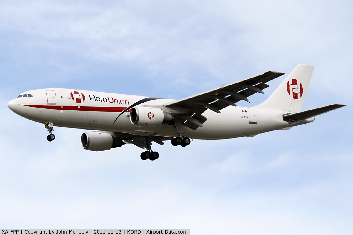 XA-FPP, 1983 Airbus A300B4-203(F) C/N 247, Short final for 28