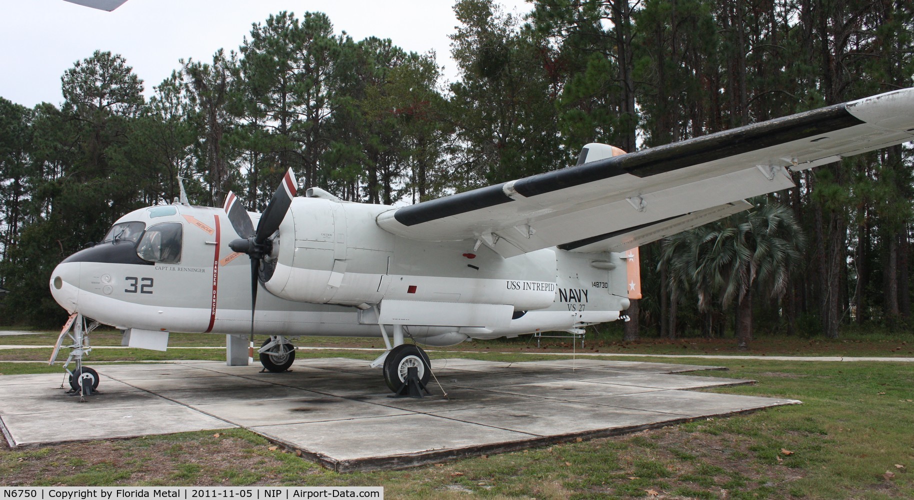 N6750, Grumman US-2D Tracker C/N 148730/49C, S-2 Tracker