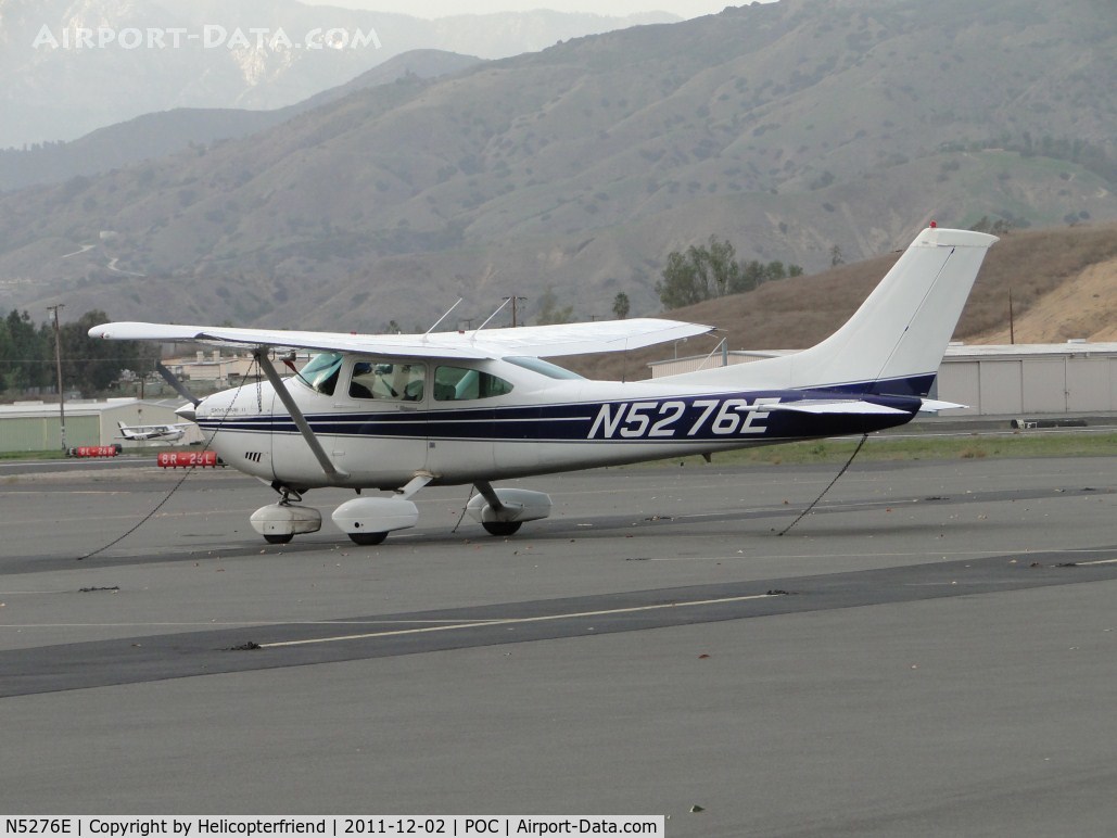 N5276E, 1983 Cessna 182R Skylane C/N 18268306, Tied down in transient parking
