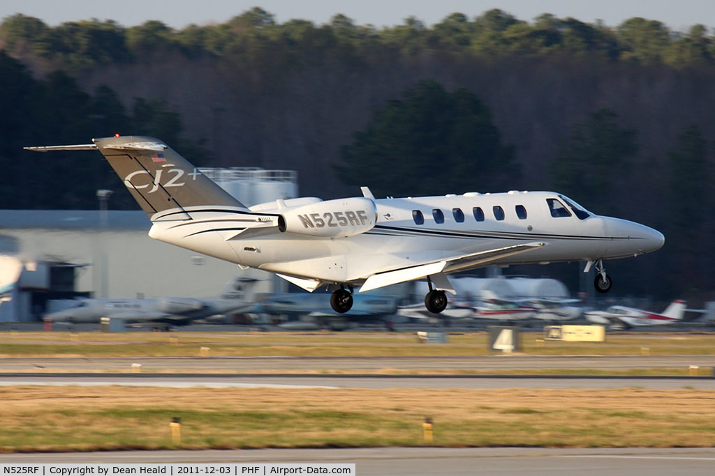N525RF, 2006 Cessna 525A CitationJet CJ2+ C/N 525A0327, 2006 Cessna 525A Citation CJ2+ N525RF arriving from Yeager Airport (KCRW) Charleston, WV.