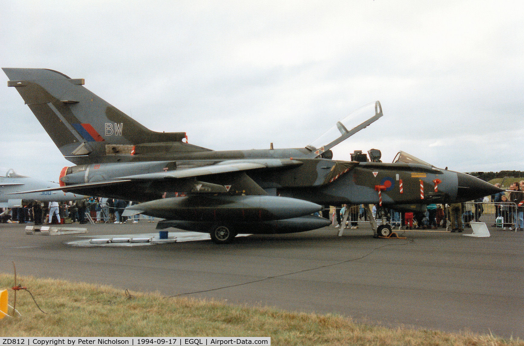 ZD812, 1985 Panavia Tornado GR.1 C/N 420/BT043/3192, Tornado GR.1 of 14 Squadron on display at the 1994 RAF Leuchars Airshow.