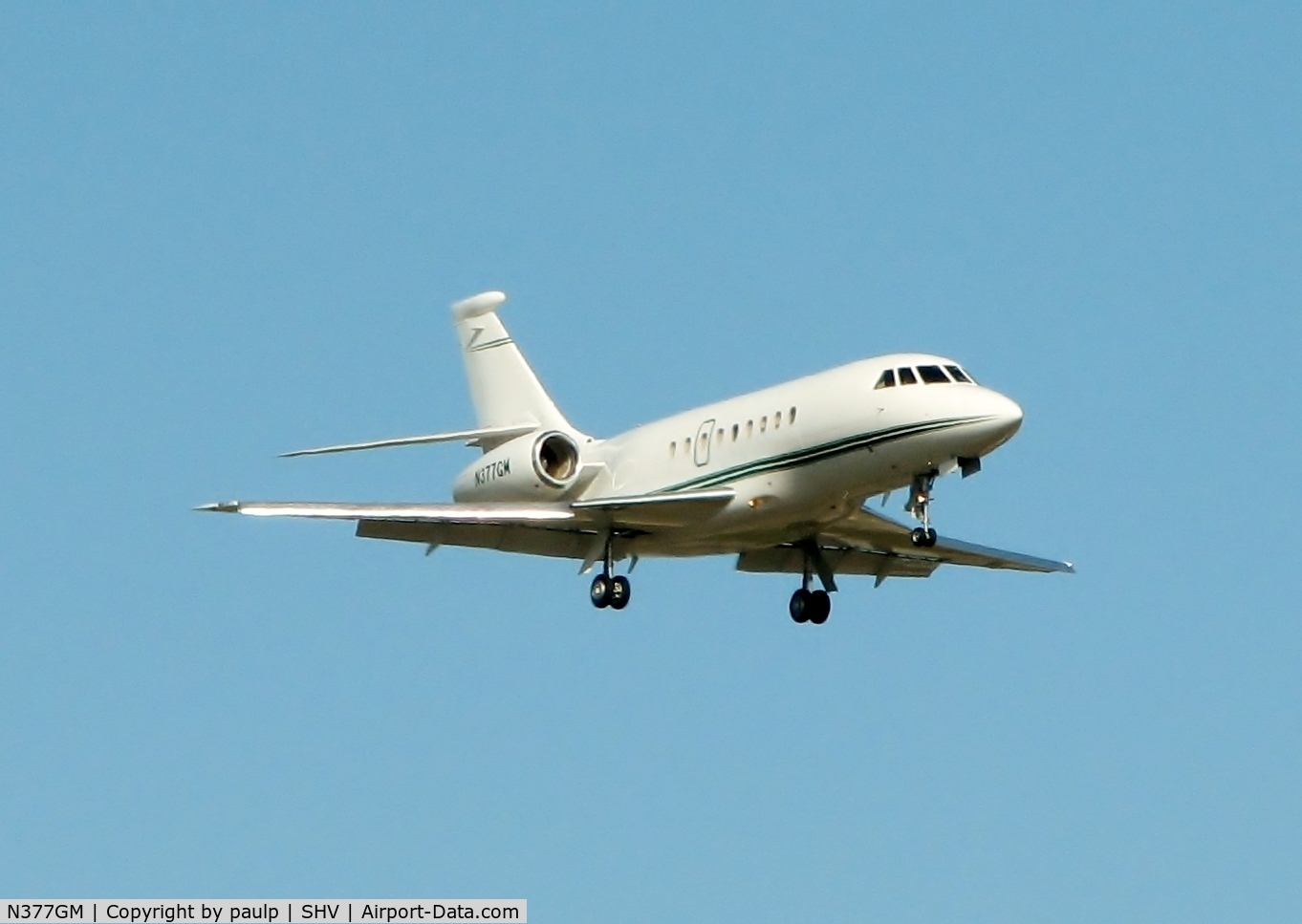 N377GM, 2004 Dassault Falcon 2000EX C/N 032, Landing at Shreveport Regional.
