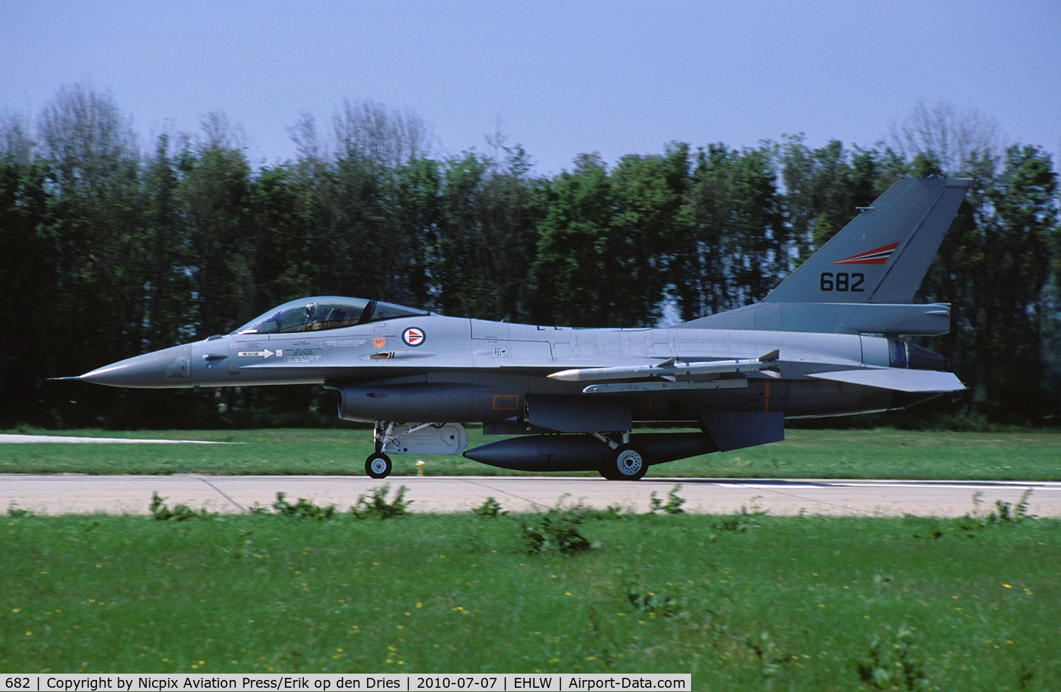 682, 1980 General Dynamics F-16AM Fighting Falcon C/N 6K-54, Norwegian AF F-16AM 682 was a participant in the FWIT 2010 course at Leeuwarden AB, The Netherlands.