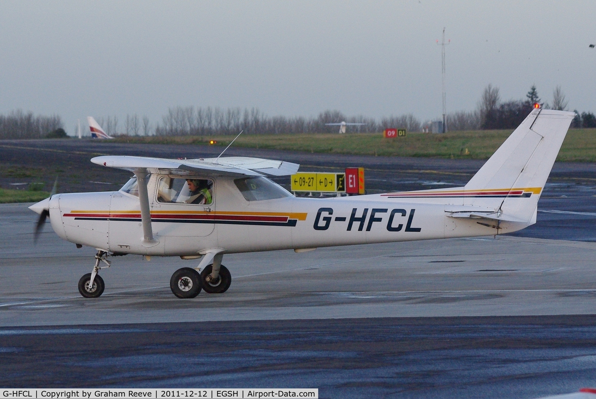 G-HFCL, 1979 Reims F152 C/N 1663, About to depart.