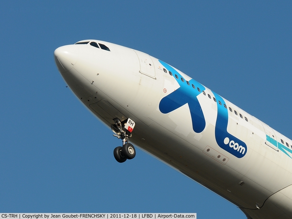 CS-TRH, 2007 Airbus A330-343X C/N 833, XL AIRWAYS landing 23