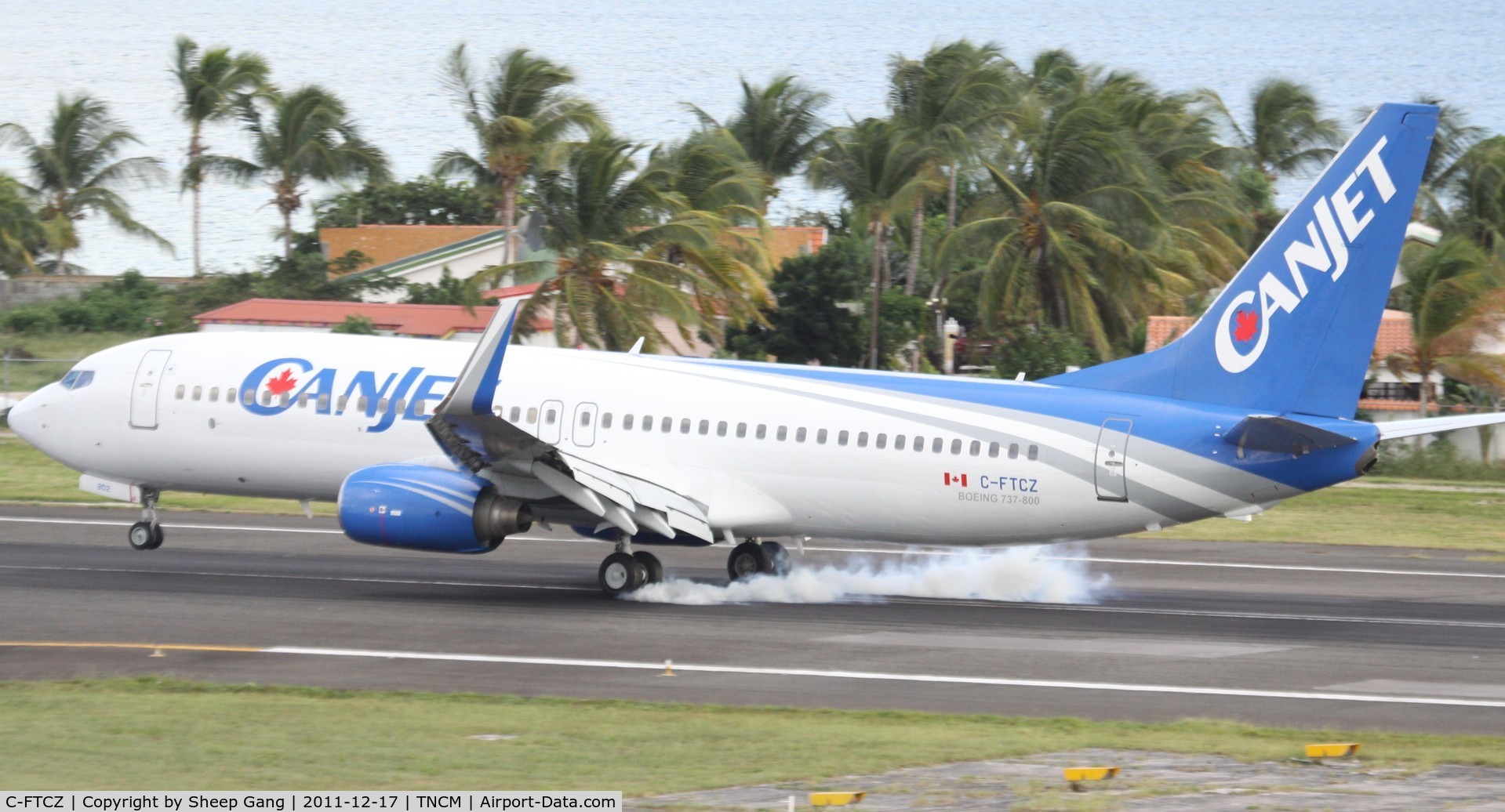 C-FTCZ, 2000 Boeing 737-8AS C/N 29923, Canjet at TNCM
