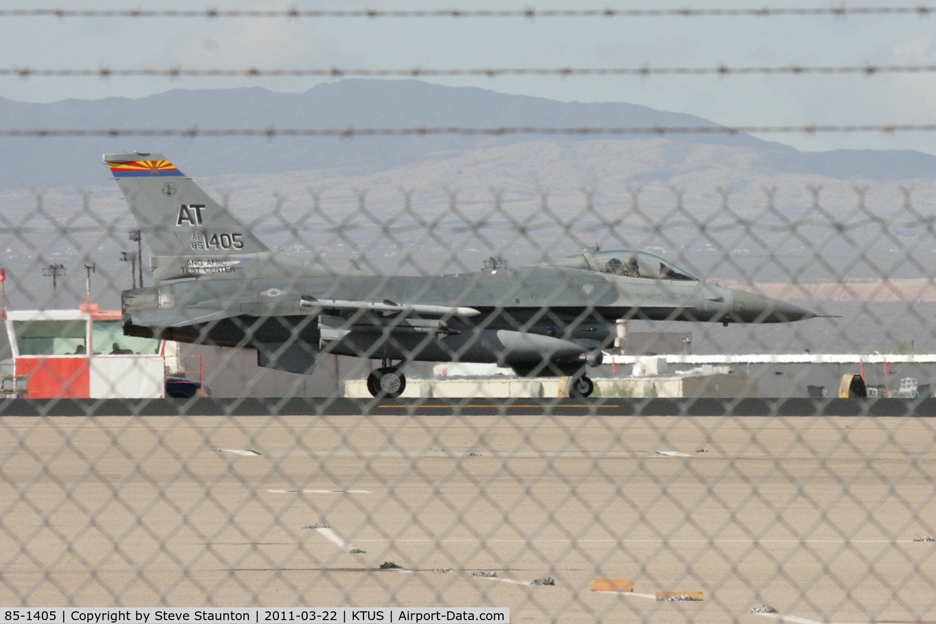 85-1405, 1985 General Dynamics F-16C C/N 5C-185, Taken at Tucson International Airport, in March 2011 whilst on an Aeroprint Aviation tour