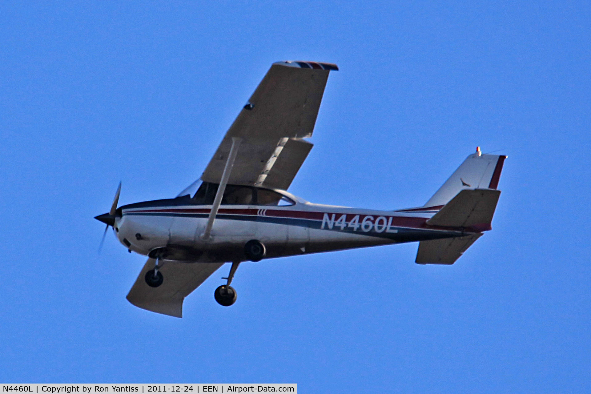 N4460L, 1966 Cessna 172G C/N 17254555, Final approach runway 02, Dillant-Hopkins Airport, Keene, NH