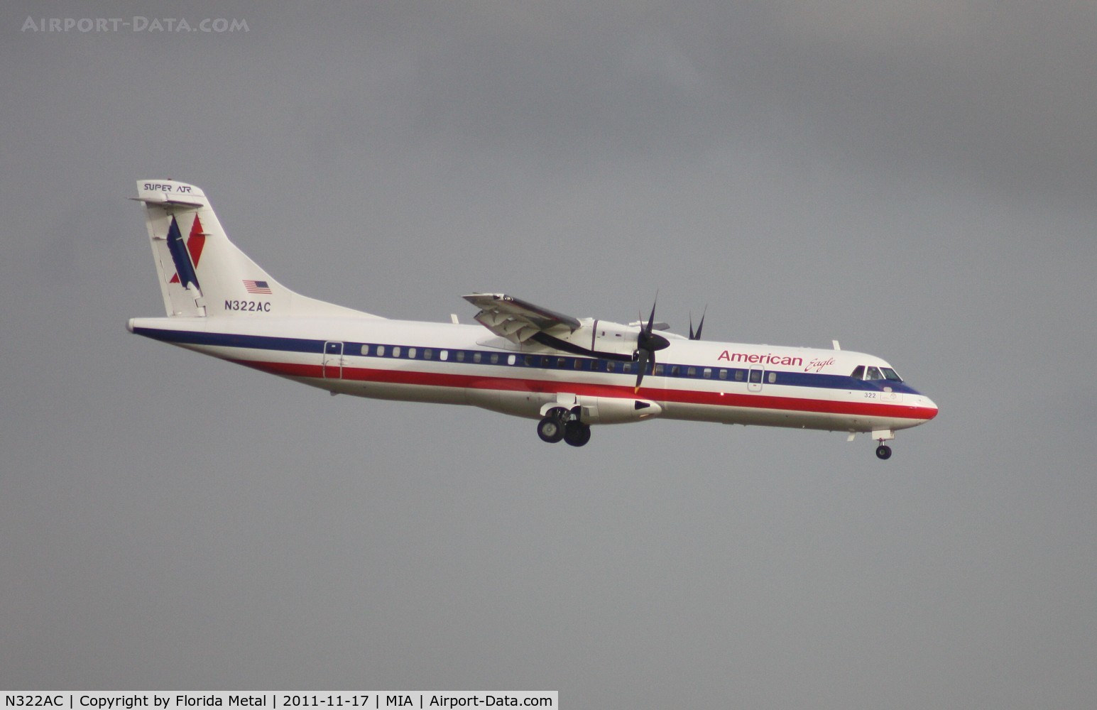 N322AC, 1992 ATR 72-212 C/N 320, American Eagle ATR 72 landing 8L
